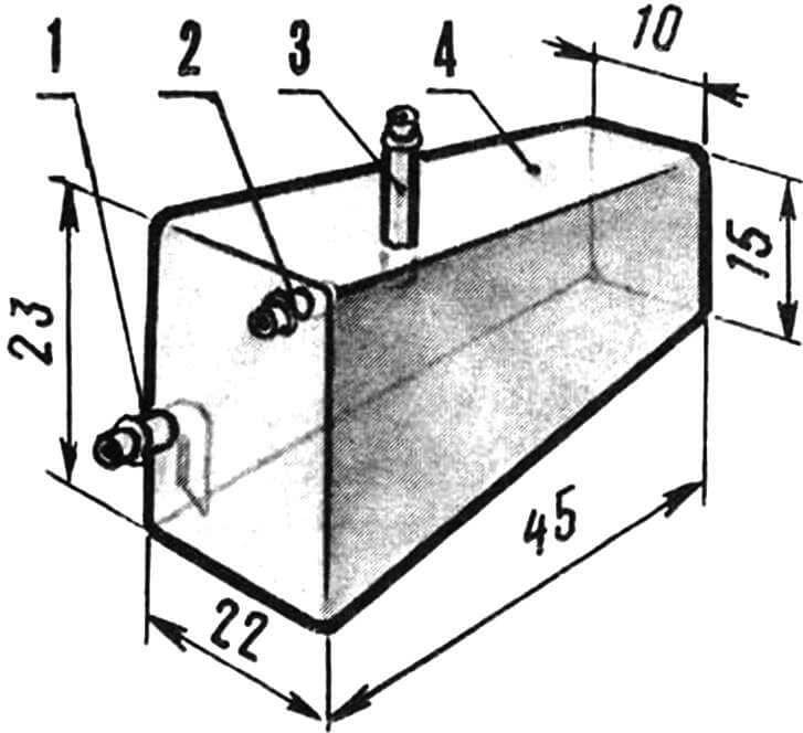 Рис. 3. Топливный бак