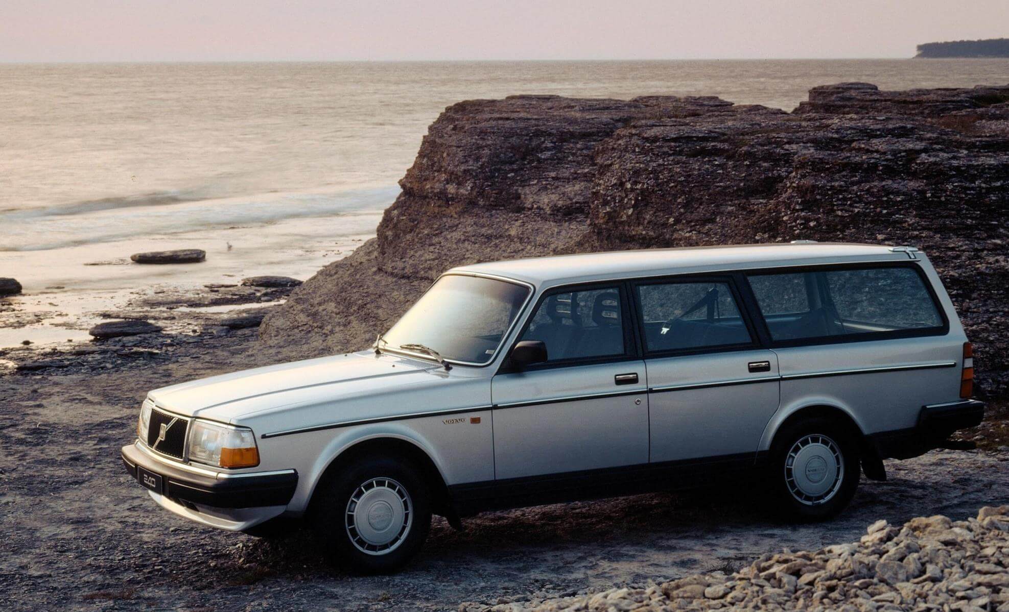 Поздний универсал Volvo 240