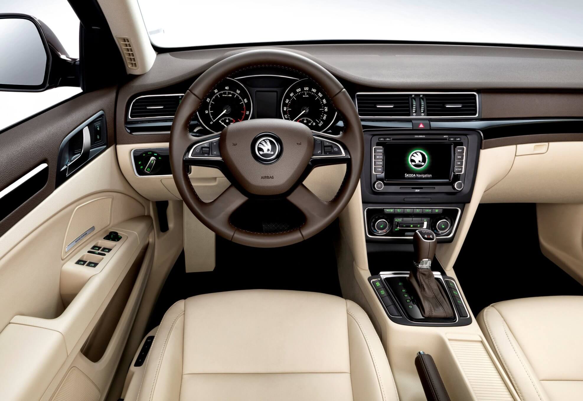 Салон Skoda Superb 2008 года