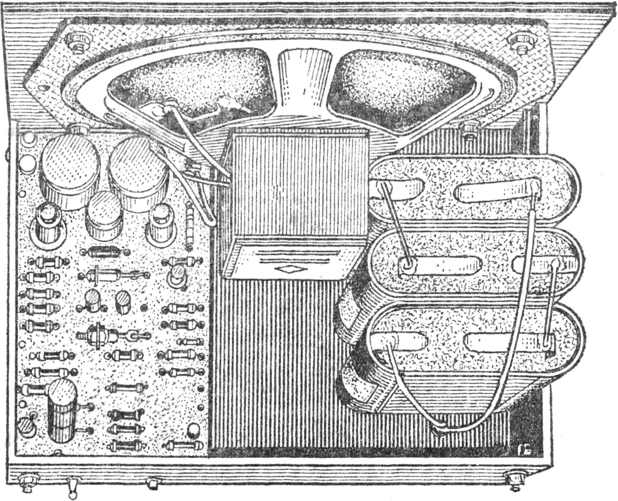 Рис. 5. Внутренняя компоновка радиоприемника.