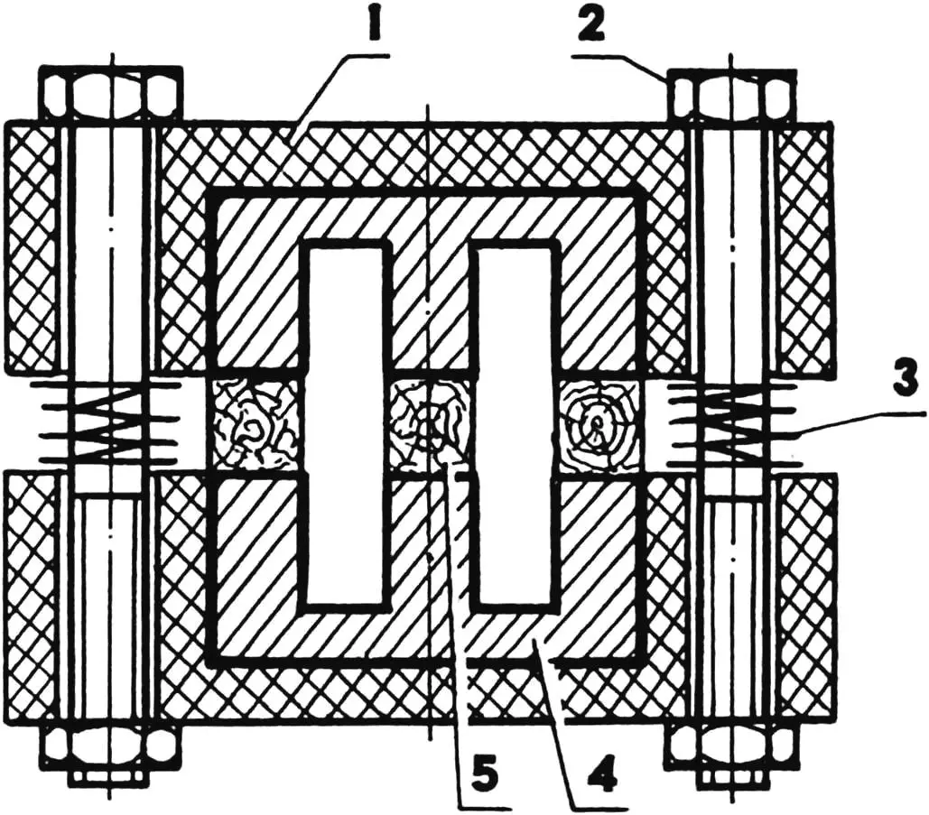 Choke with adjustable air gap in the magnetic circuit