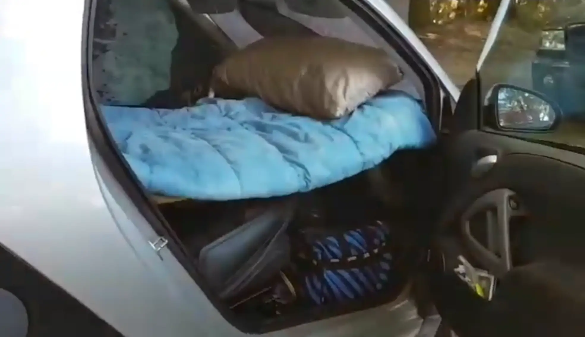 Организация спального места в Smart Fortwo 451
