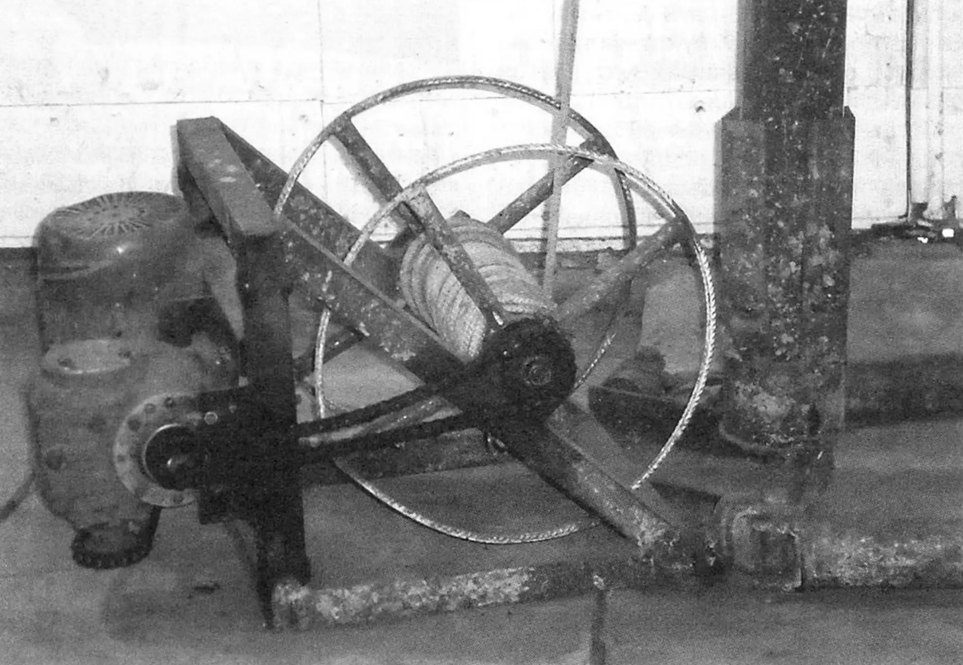 Drilling rig drive unit