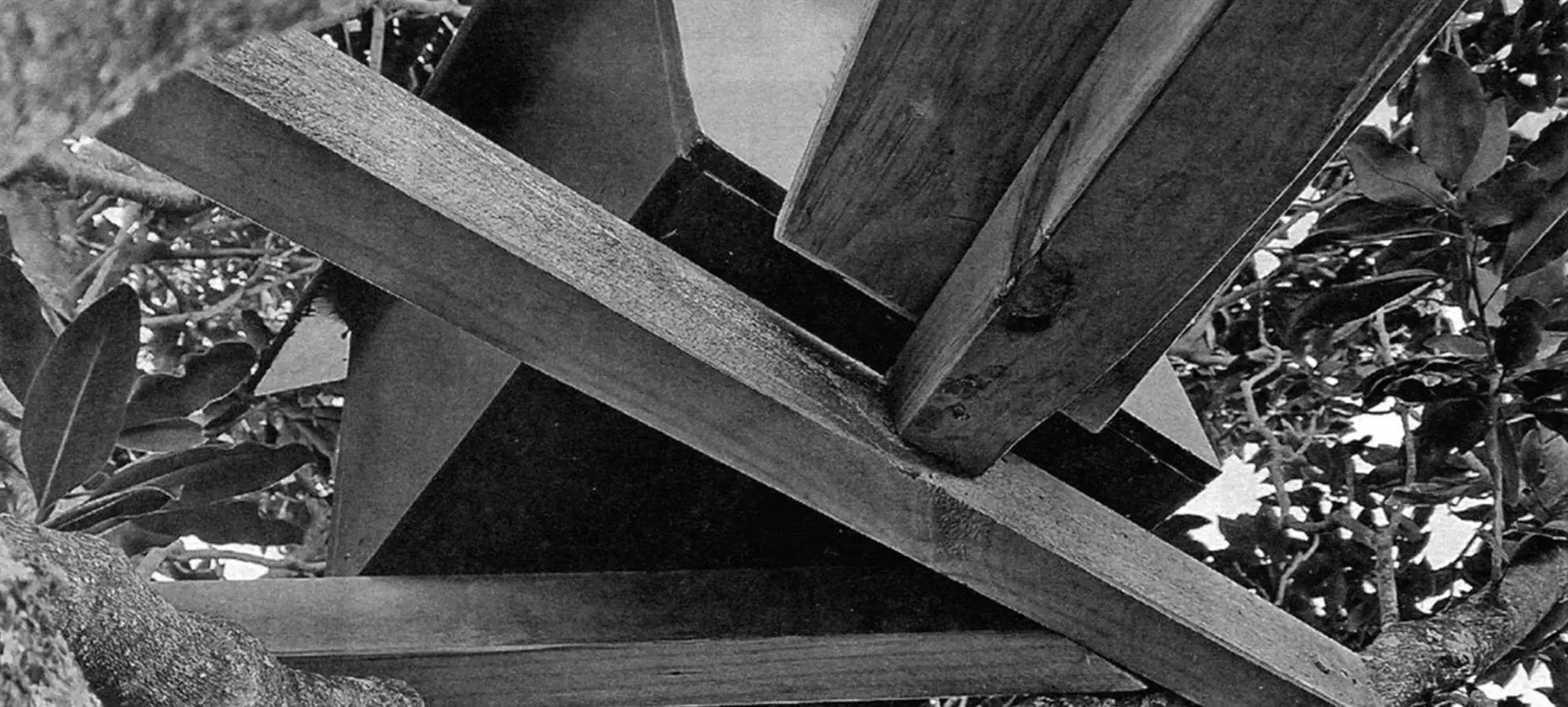 Монтаж домика на дереве