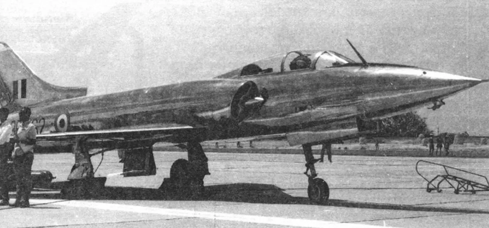 Опытный образец HF-24 перед первым полетом