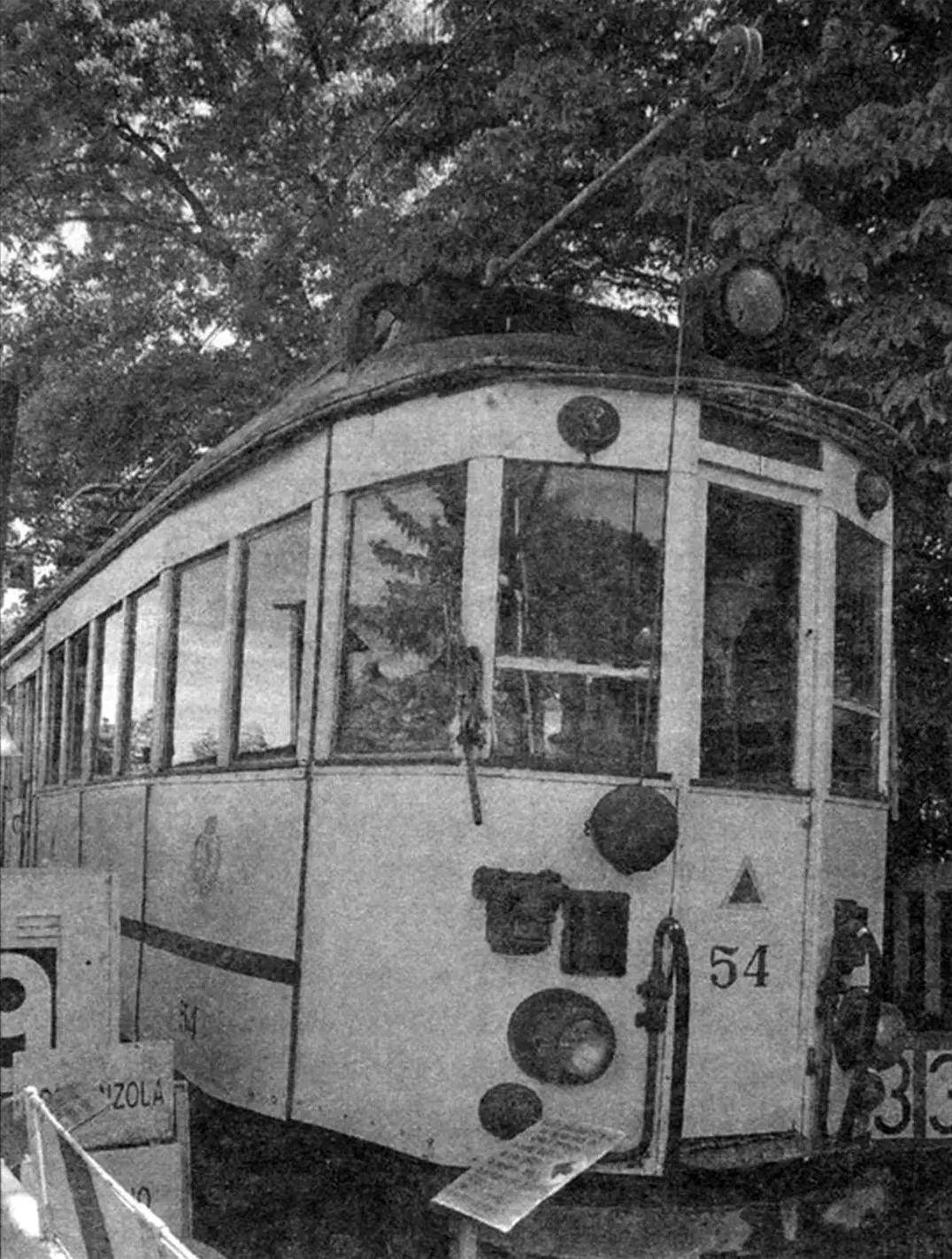 Первую линию метро в Милане открыли для пассажиров в 1964 году, но еще 14 августа 1962 года по путям будущей «подземки» состоялся тестовый прогон трамвая. Это тот самый вагон