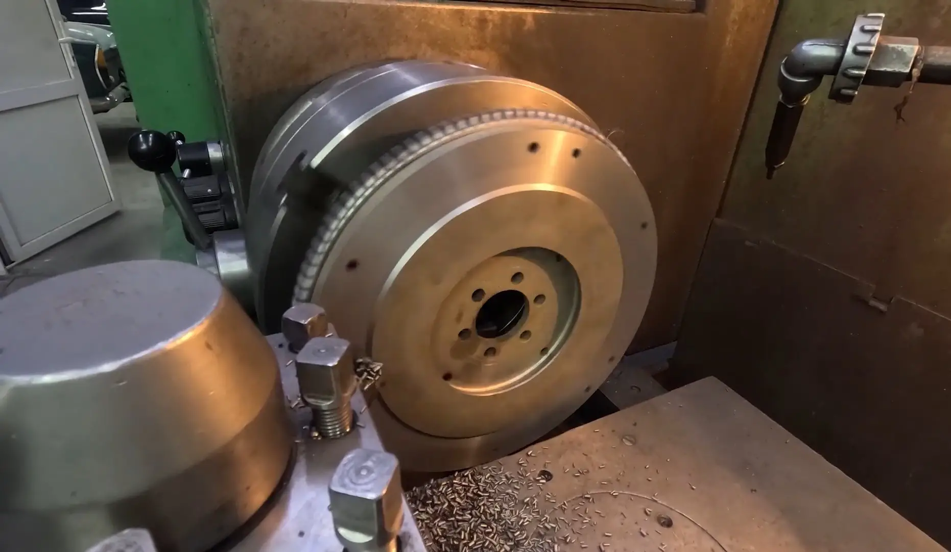 Проточка маховика