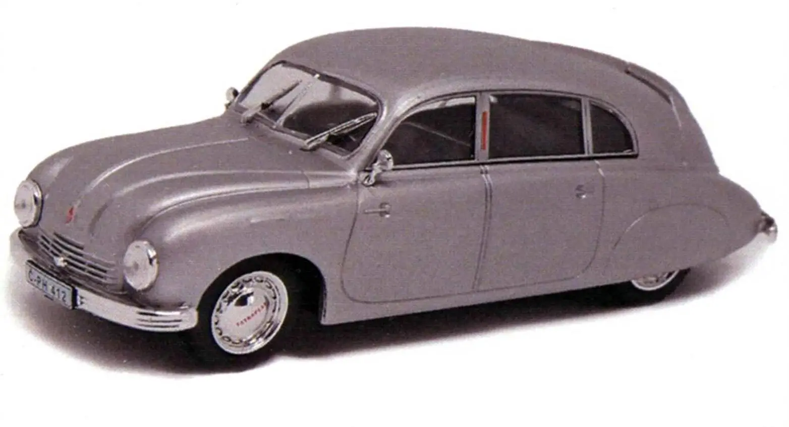 В серебристый цвет окрашивали экспортные машины