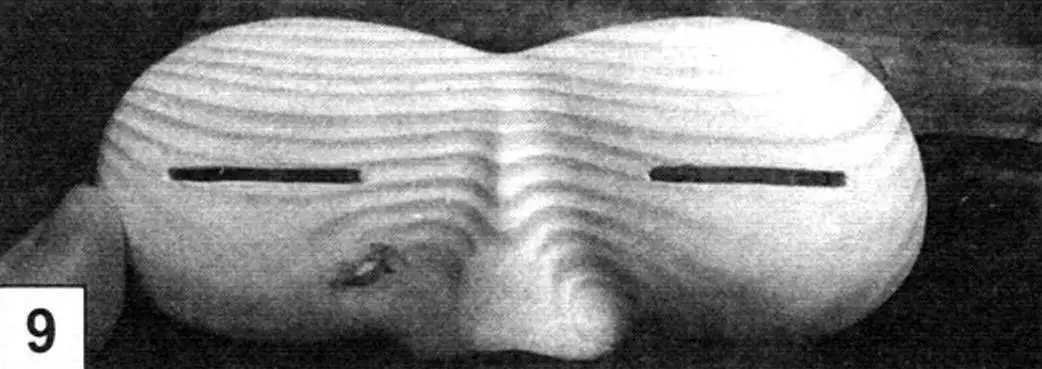 I drill holes and saw the slits with a needle file to a size of 2.5x30 mm. The wall thickness in these places turned out to be 5-7 mm