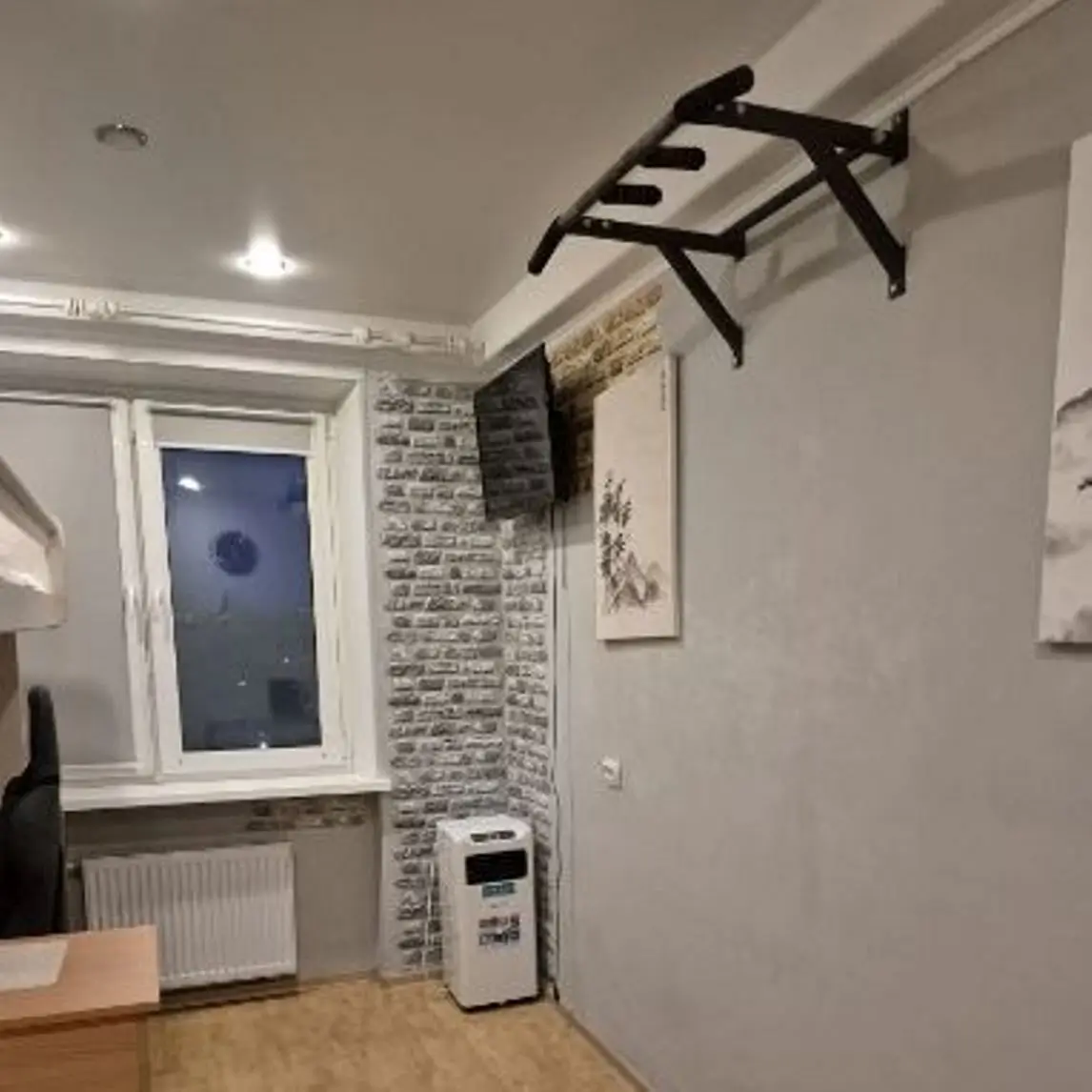 Комната с турником