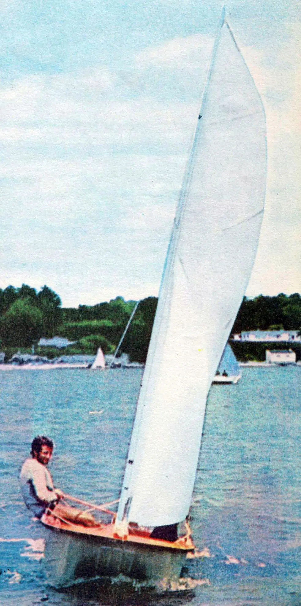 Racing on a motor catamaran is fine, but under sail it’s more fun: you feel like a real captain.