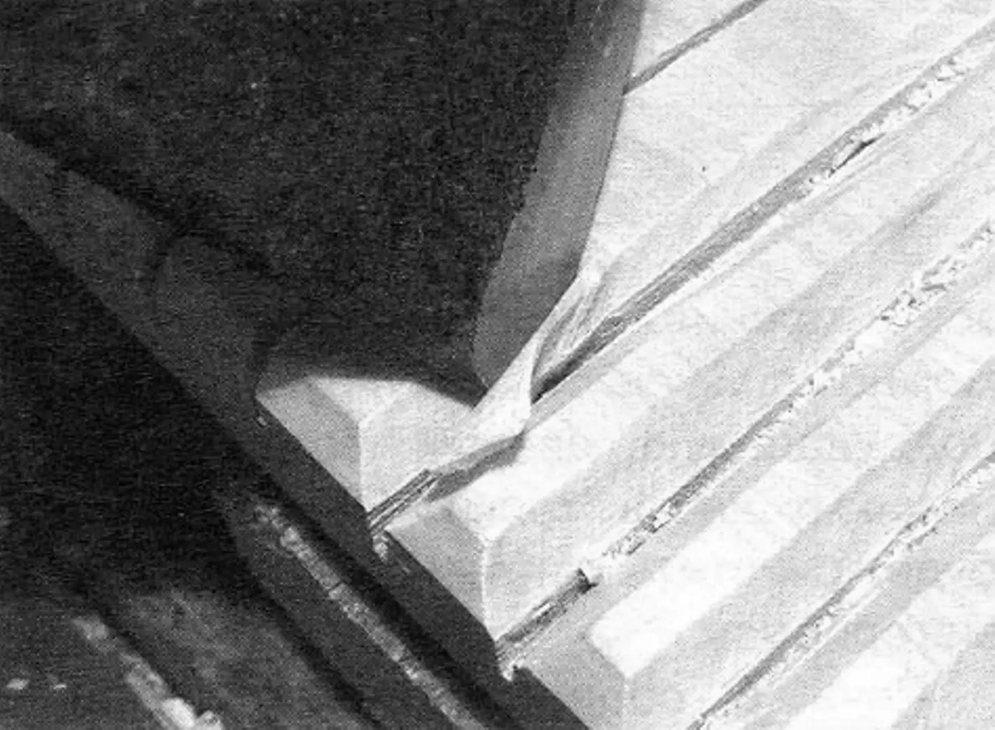 Cutting a rubel tooth with an axe