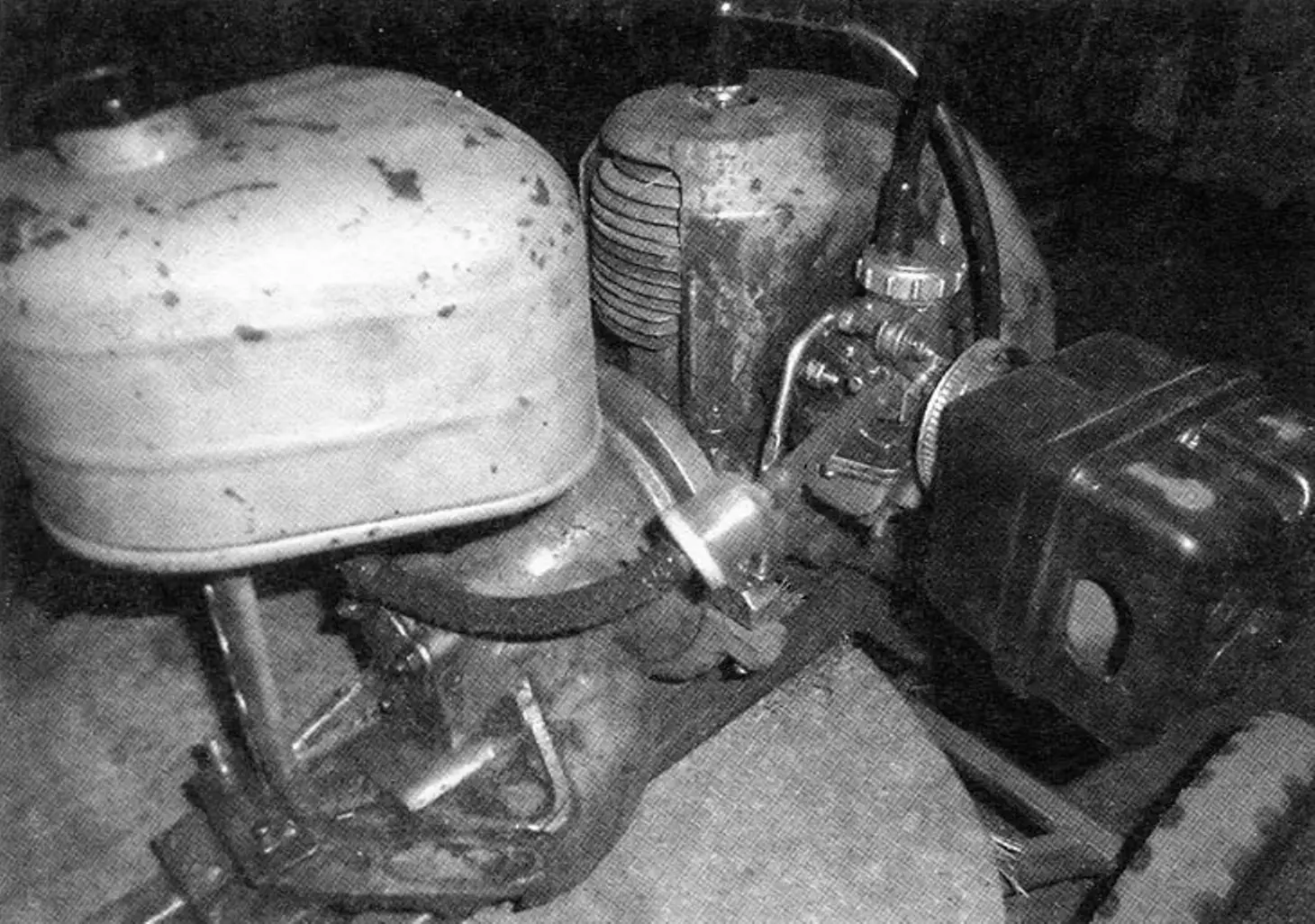 Fuel tank, carburetor, and air cleaner