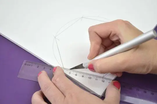 Draw and cut the first hexagon