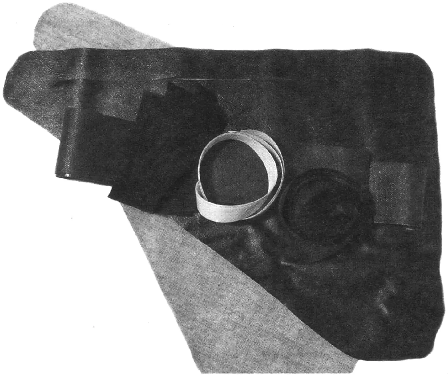 Template and patterns for the “kangaroo” bag