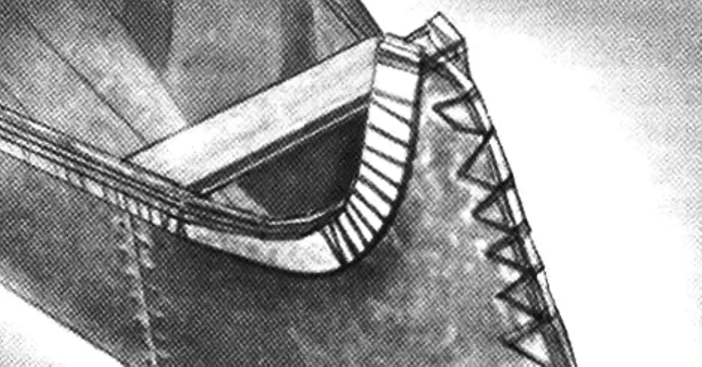 The bow rail of the canoe resembles a hockey stick (they can be used when shaping the bow and stern)
