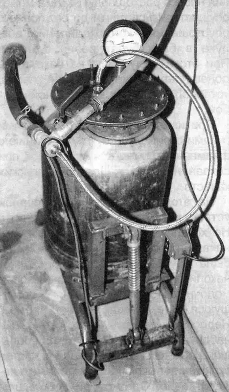 Initial (“flask”) version of the pressure device