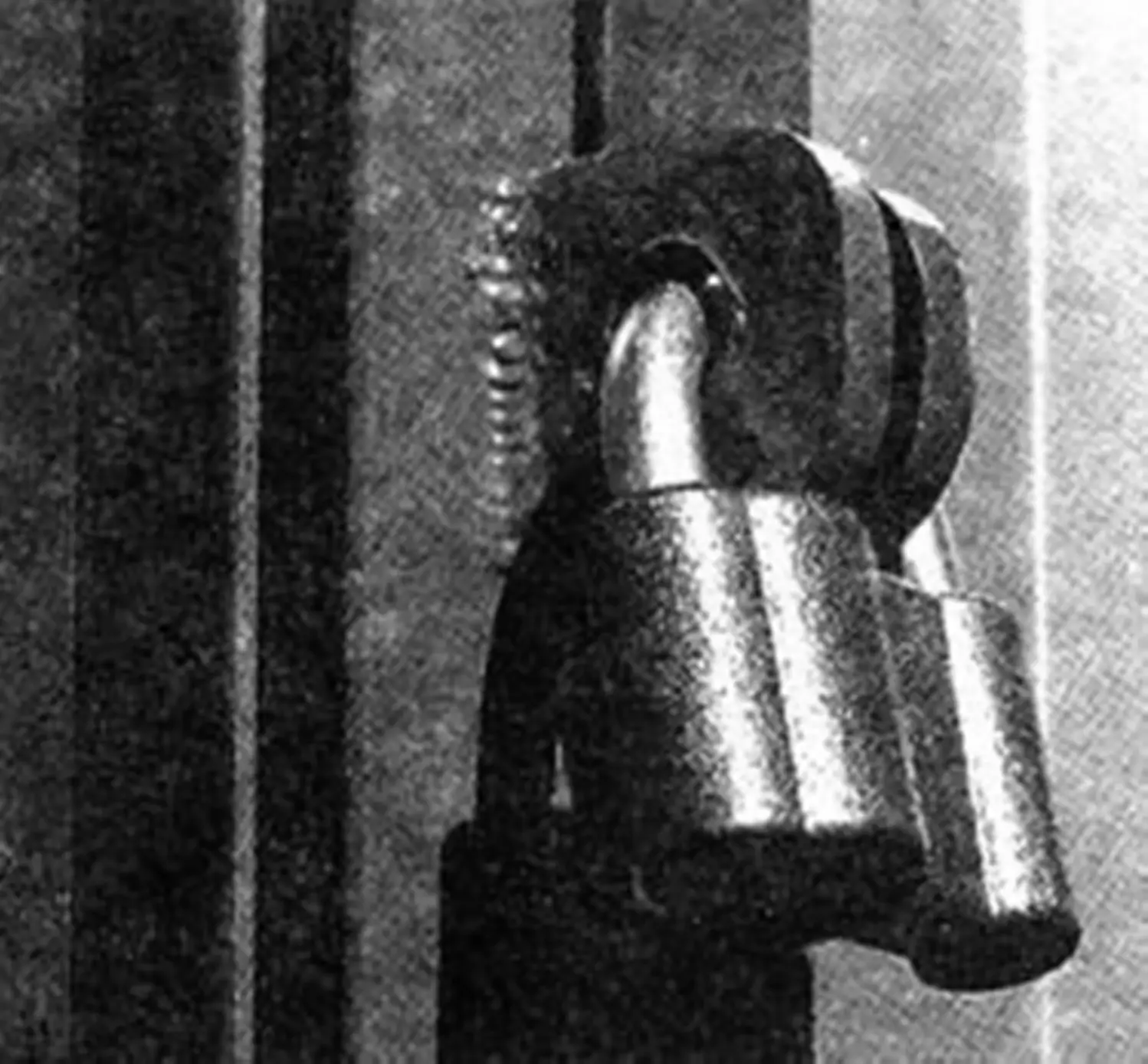 Lift-up gate locking device