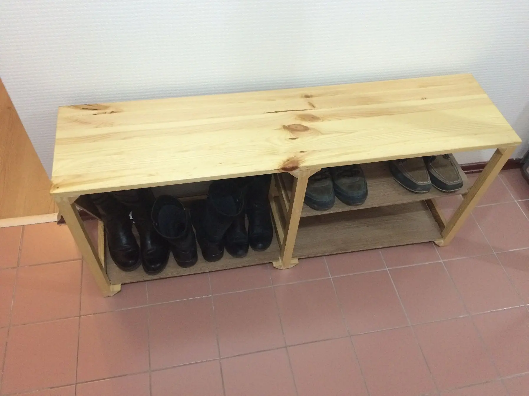 Shoe rack with a seat