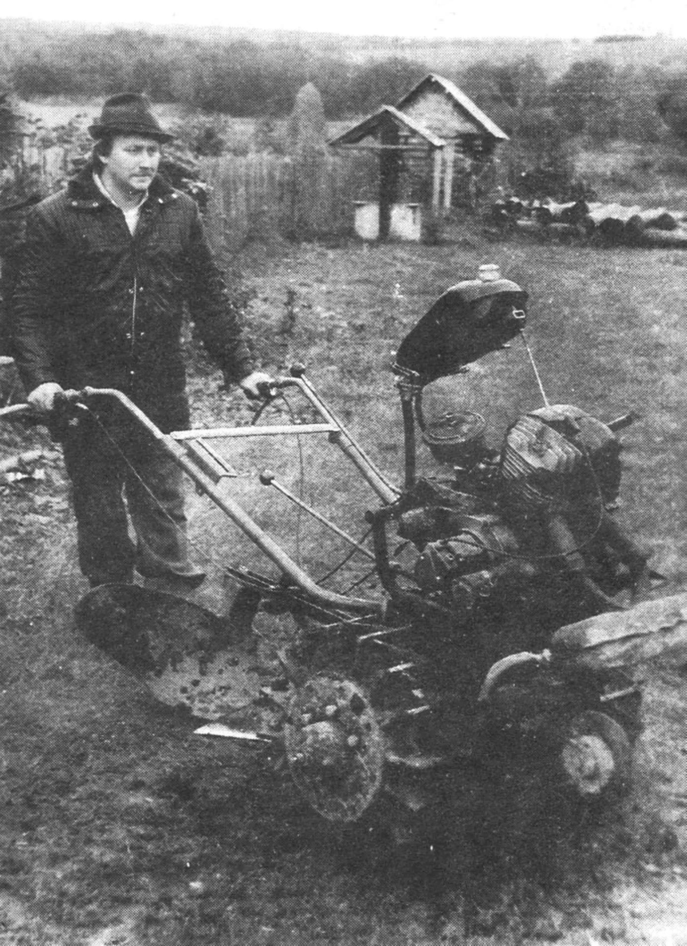 Fig. 1. Nils (NLS-2) walk-behind tractor.