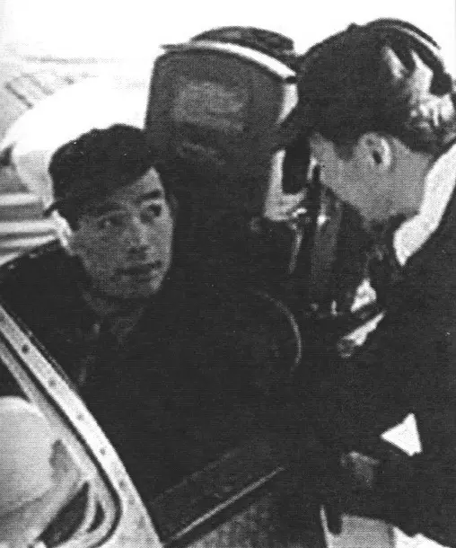 Сусуму Такаока - пилот, поднявший Kikka в воздух. В 1958 году он проводил испытания первого послевоенного реактивного учебно-тренировочного самолета T-1F2