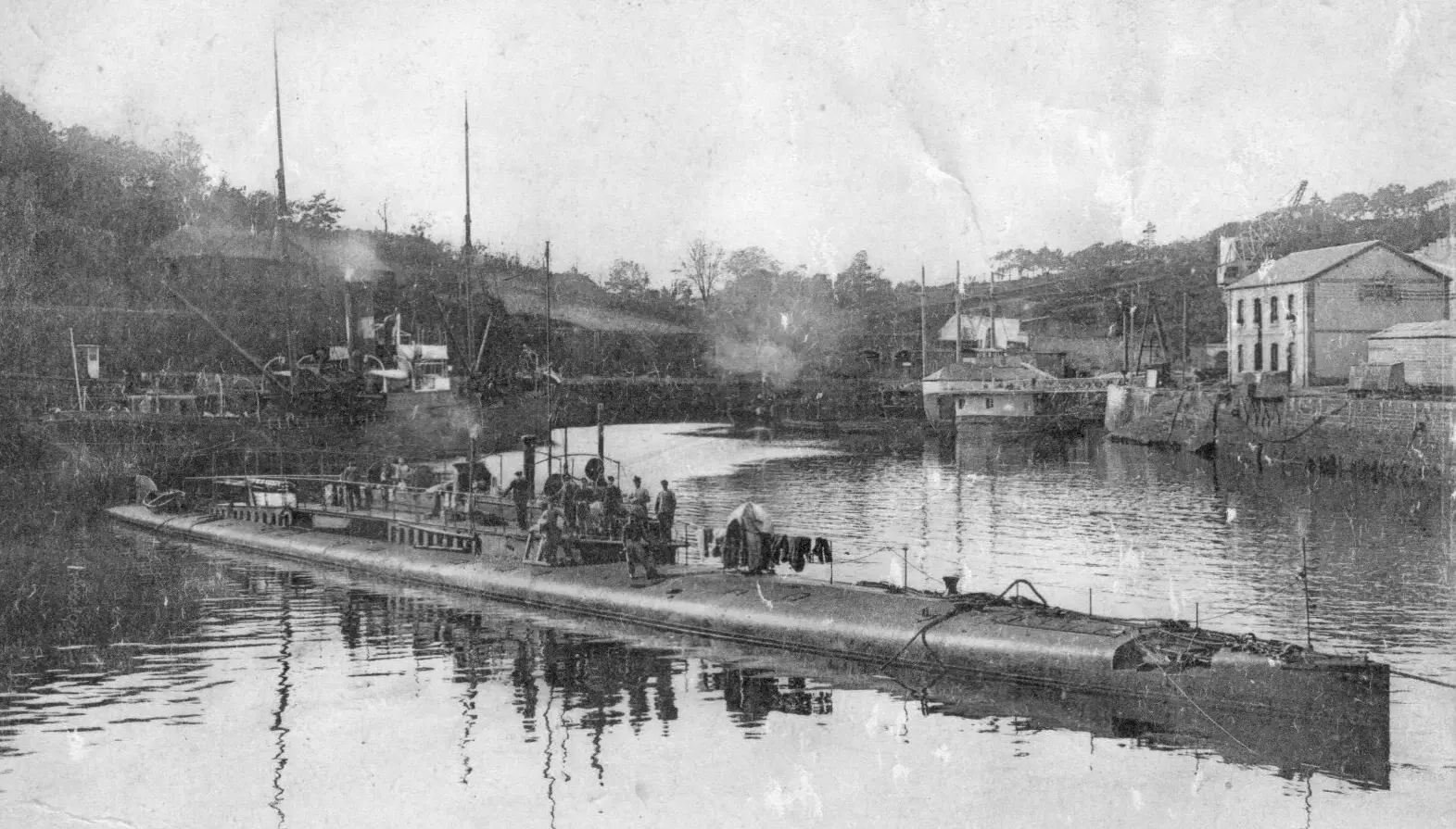 Подводная лодка «Архимед» в форте Пенфельд вблизи Бреста, 1910 год