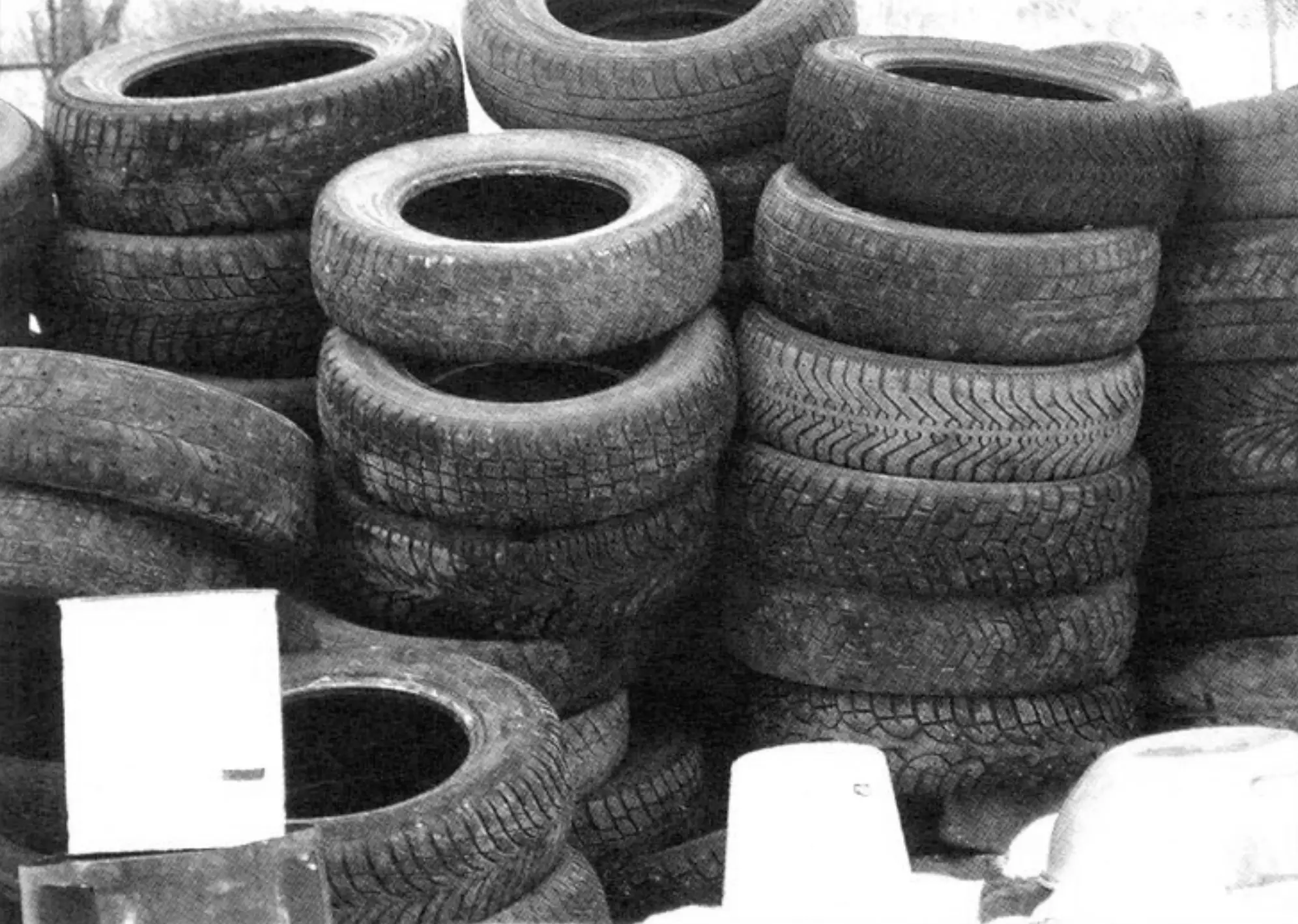 This is not just a pile of old car tires — this is material for the walls of the future pool