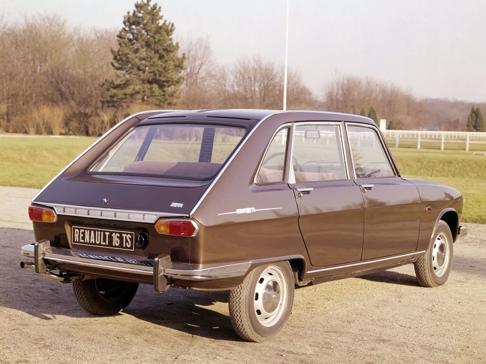 Renault 16 стал первым массовым хэтчбеком в мире