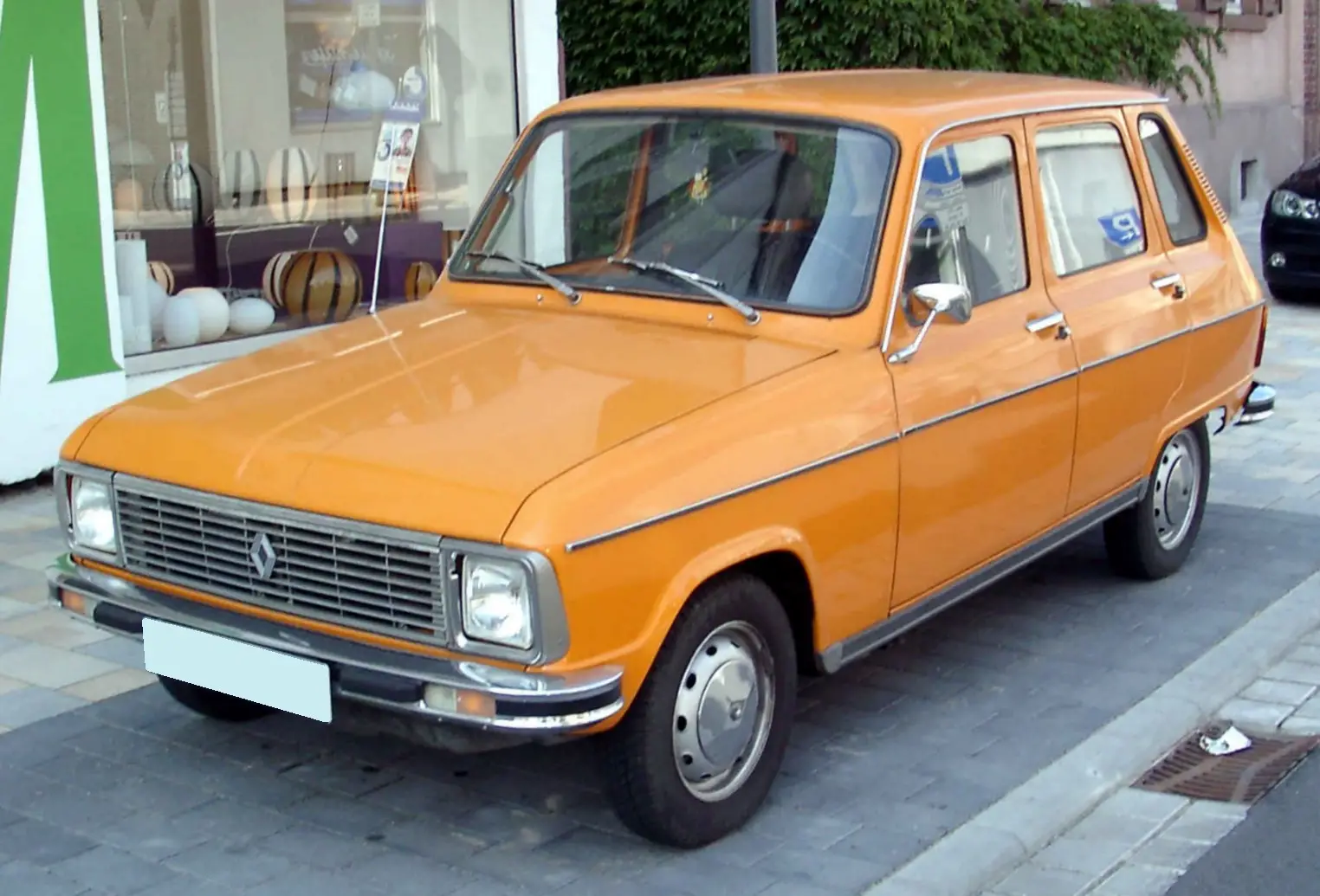 Поздняя версия Renault 6 TL